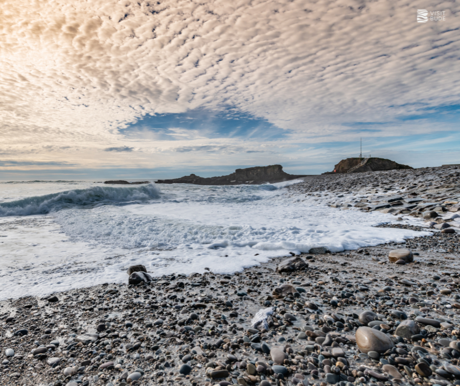 Things to Do in Bude in Winter: A Family Day on the Beach in Bude This Winter